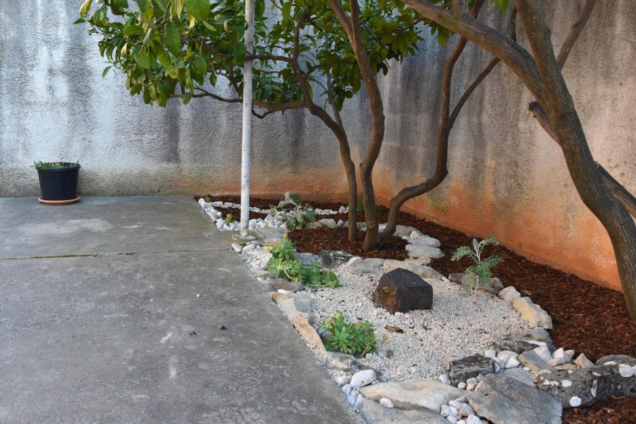 Greenvine Apartment 扎达尔 外观 照片